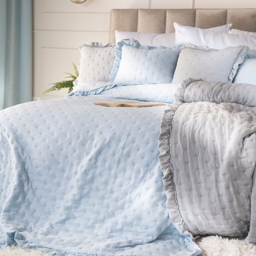 Narzuta Werona 200x220 Błękitna Baby Blue z Falbanką