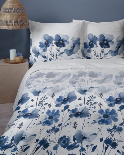 Komplet pościeli Home Satin z satyny bawełnianej 220x200 w granatowe kwiaty