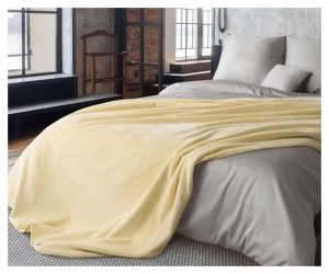 Koc 160x240 kremowy Pierre Cardin